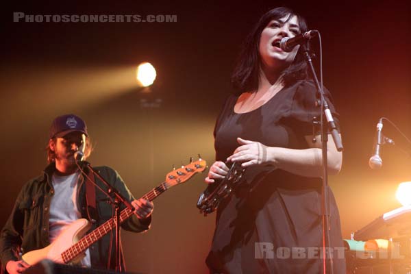 THE BEWITCHED HANDS - 2010-11-08 - PARIS - Zenith - 
